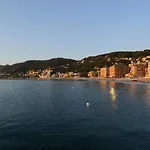 Mambo Отель